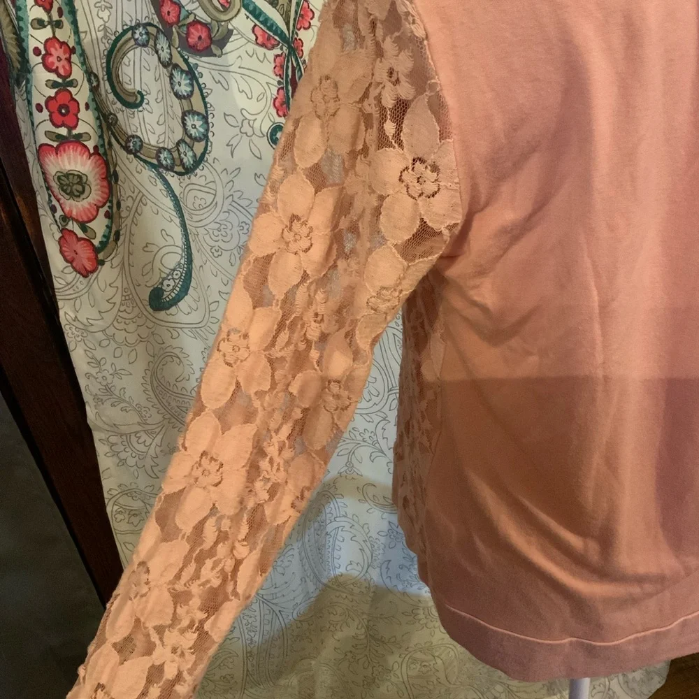Adrianna Papell Size Medium Blush Pink Floral Lace L/S